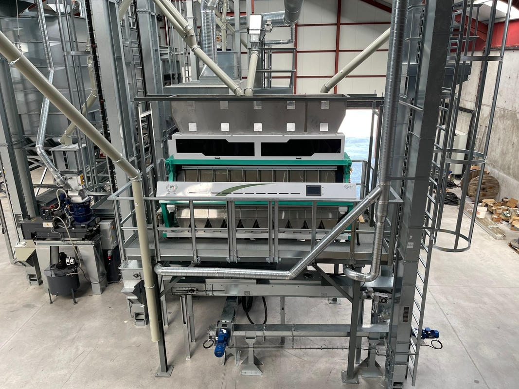 Nir Kunststoff Farbsortiermaschine PCB Kunststoff Pellet Farbsorter mit CCD-Kamera und LED-Licht