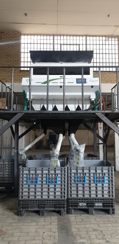 Naturreis-Farbsortierer-Maschine für das Trennen des schlechten Qualitäts-Reises