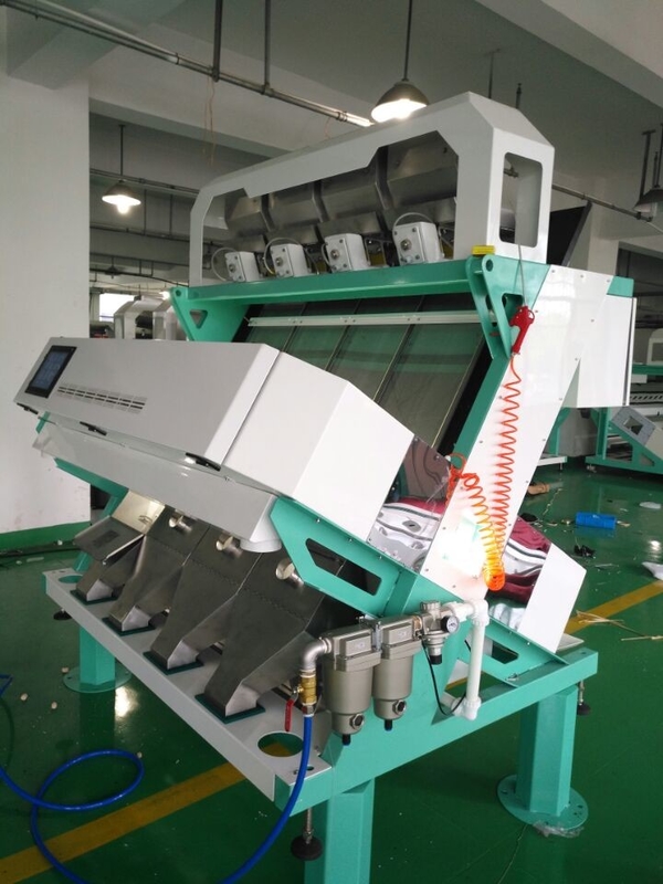Wenyao Rice Color Sorter Four transportiert mit WIFI-Fernsteuerungsservice auf einer Rutschbahn
