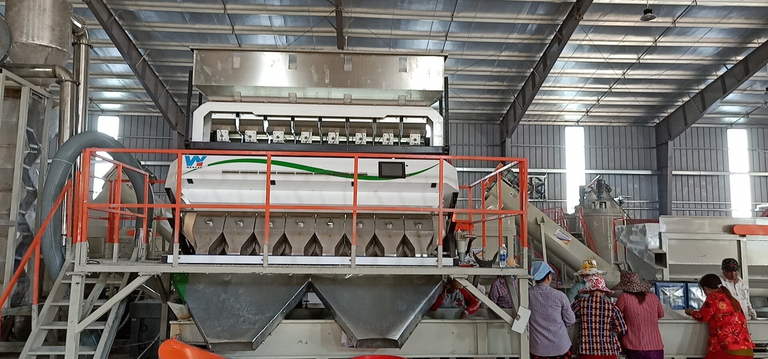 Optischer Durchsatz der CD-Kamera-Weizen-sortierenden Maschinen-4000kg/H 320 Kanäle